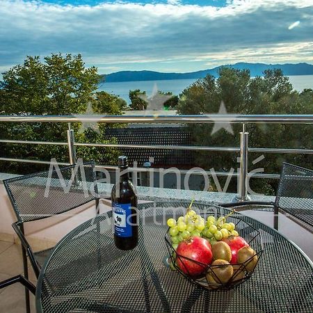 Apartments Martinovic Зострог Екстер'єр фото