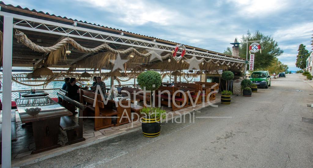 Apartments Martinovic Зострог Екстер'єр фото